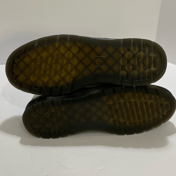 SOLD 🚨 Dr. Martens Leather Lace Up Boots - Picture 14 of 15